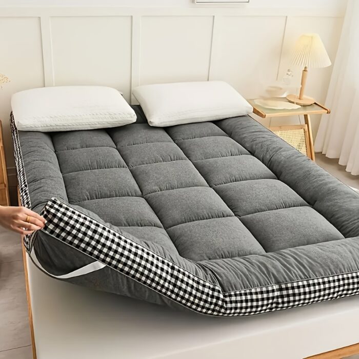 Roll Up Tatami Mattress – Soft, Foldable & Thick Sleeping Pad for Floor, Bed or Camping (Twin/Full/Queen/King) - Image 9