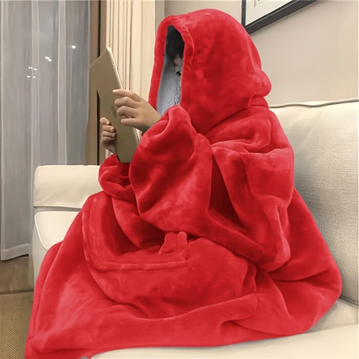 Oversized Wearable Hoodie Blanket – Double-Sided with Pockets, Cozy Gift for All Occasions - Image 9