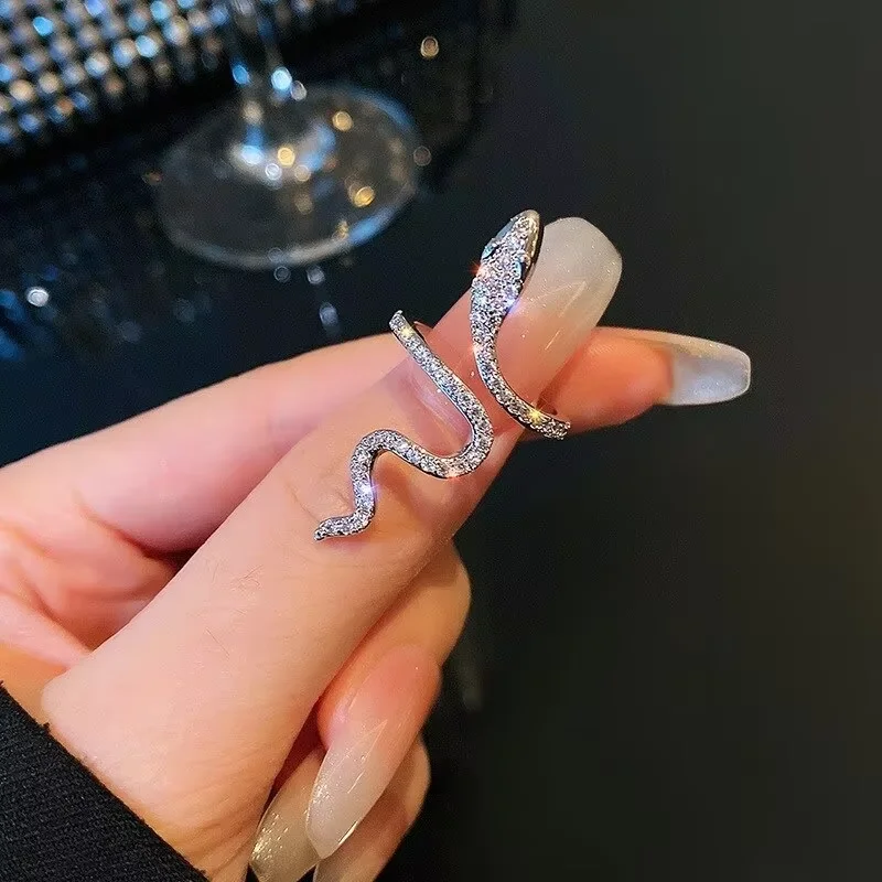 Classic Micro-Set Zircon Snake-Shaped Women's Designer Index Finger Ring Fashion Jewelry