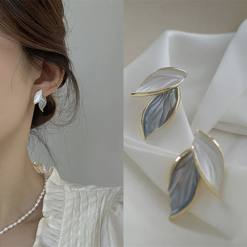 Sweet Blue & White Leaf Stud Earrings – Elegant Plant-Inspired Jewelry Gift