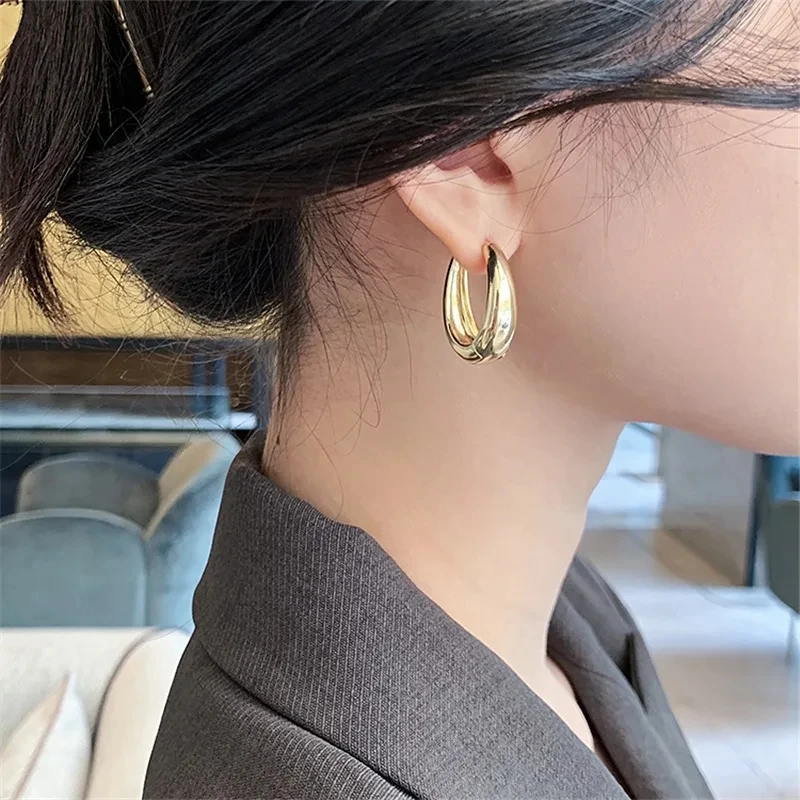 2024 Classic Copper Alloy Smooth Metal Hoop Earrings – Korean Fashion for Daily Wear - Image 4