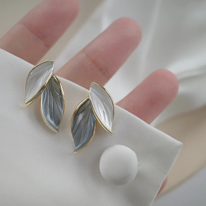 Sweet Blue & White Leaf Stud Earrings – Elegant Plant-Inspired Jewelry Gift - Image 3