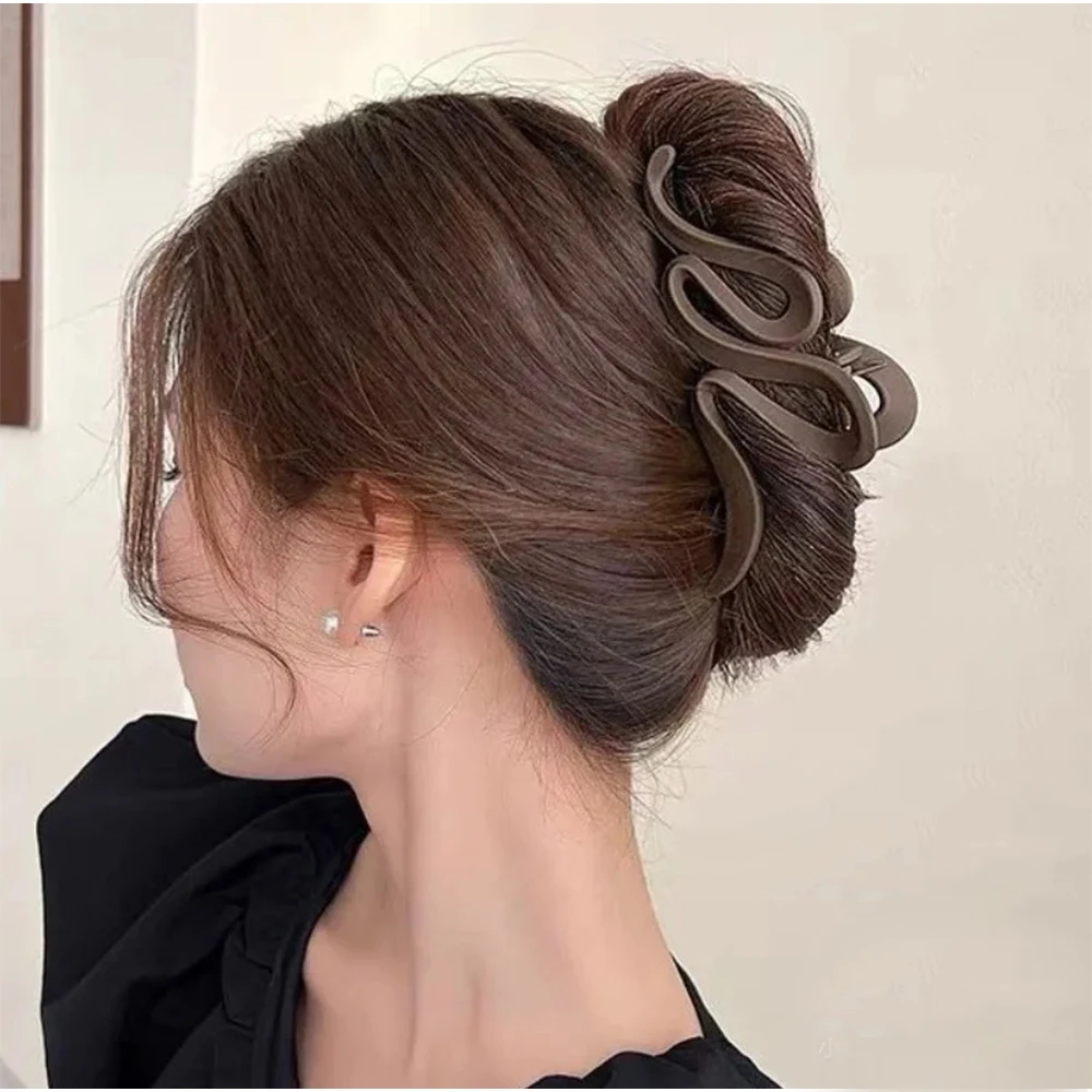 13cm Matte Acrylic Wave Hair Claw – Frosted Solid Color Clip - Image 6