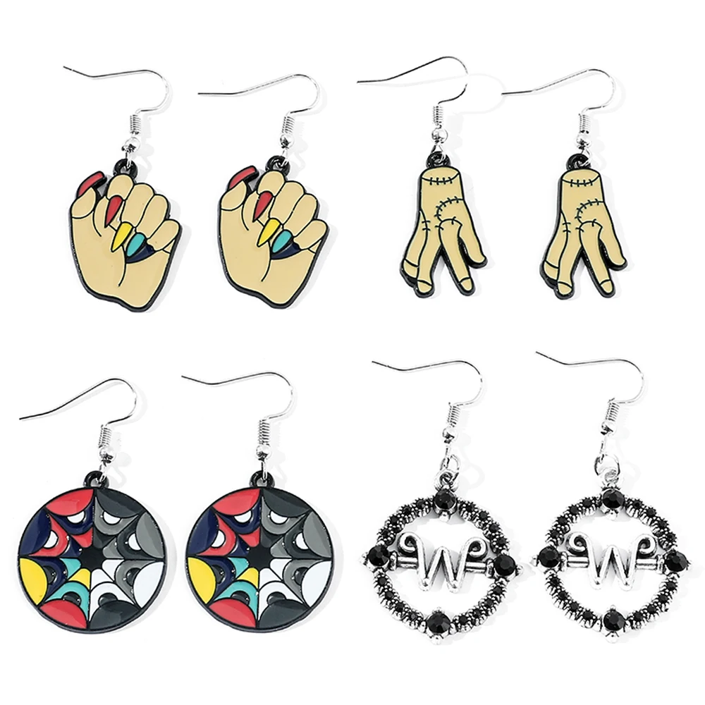 Wednesday Addams Cosplay Earrings – Letter W Pendant Drop Earrings