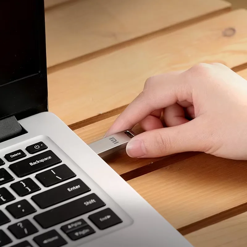 Xiaomi USB‑C 3.2 2 TB Metal Flash Drive – High‑Speed Waterproof USB Stick - Image 4