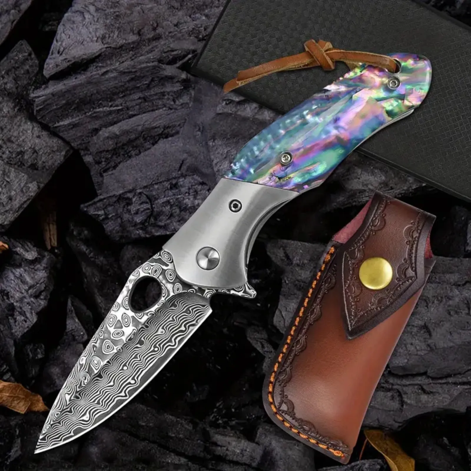 High-Quality Damascus Steel Folding Fruit Knife – Manual Rotation, Compact Design - Image 3